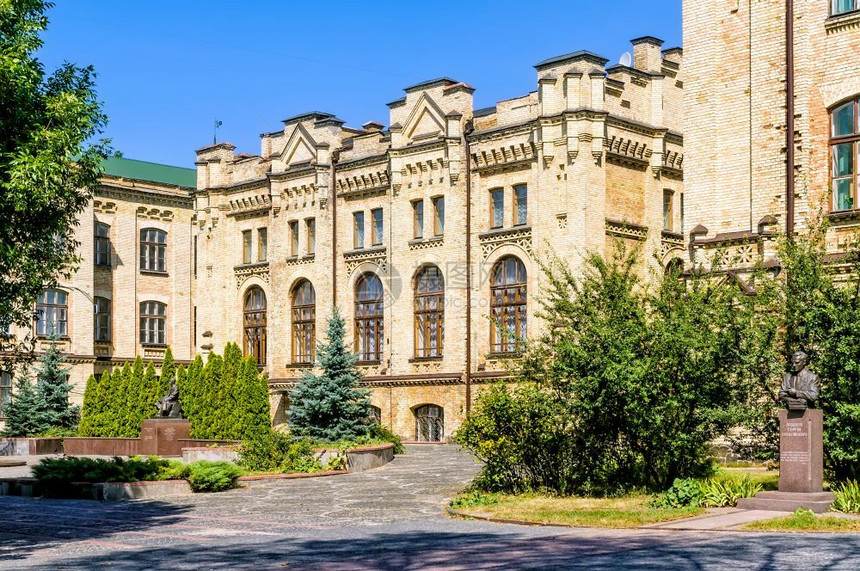 乌克兰基辅理工大学的教学楼图片