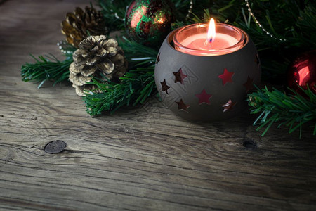 玩具圣诞装饰旧木环桌卡片头背景图片
