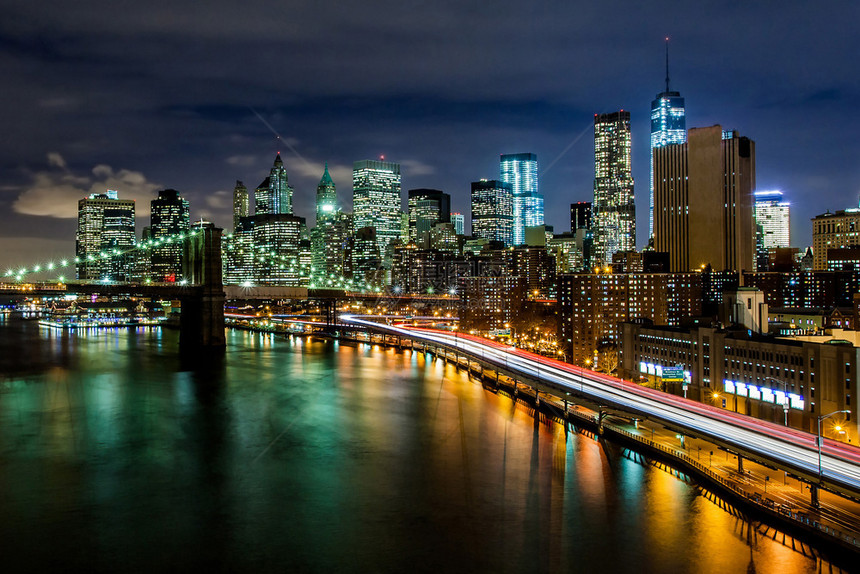 纽约市布鲁克林大桥夜景风光图片