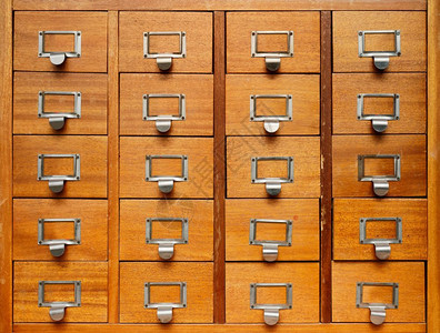 办公室储物柜复古的带有抽屉旧木制柜子装有抽屉的旧木制柜子图片