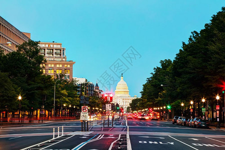 联邦合的状态晚上在华盛顿特区的州立首都大厦楼参议院高清图片素材