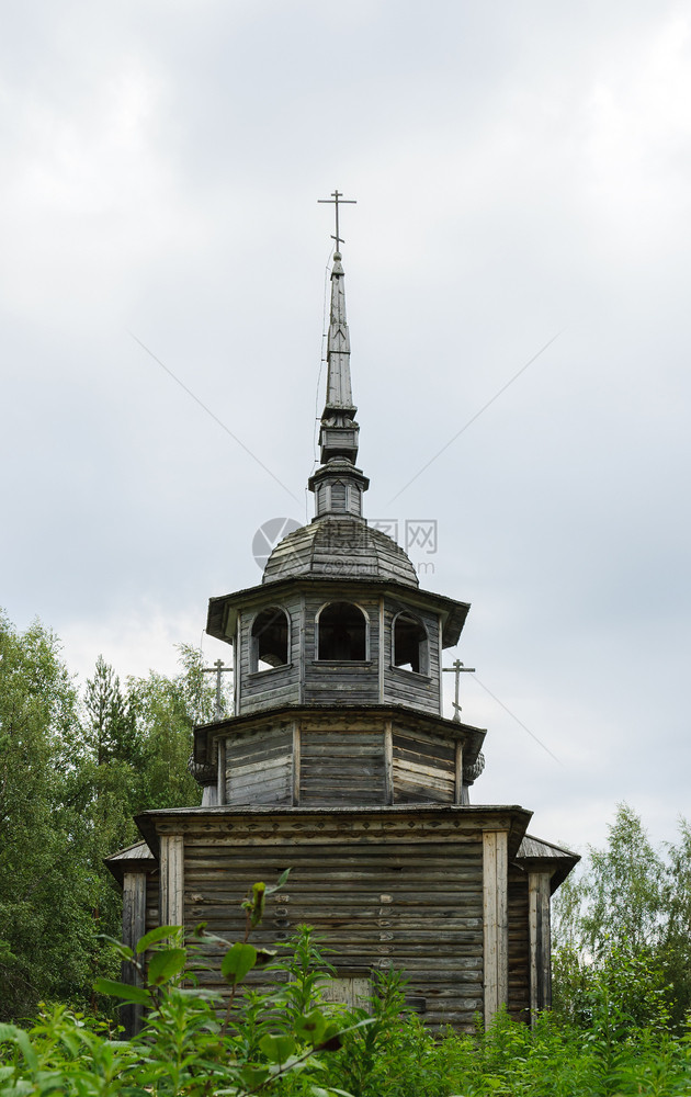 克诺泽斯基木制的俄语罗斯阿尔汉格克地区Kenozersky公园的旧木制教堂图片