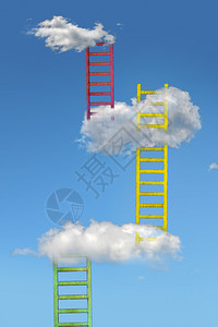 有色蓝天云中梯子和彩色与云层概念的抽象以利增长崛起和成功机会脚步图片
