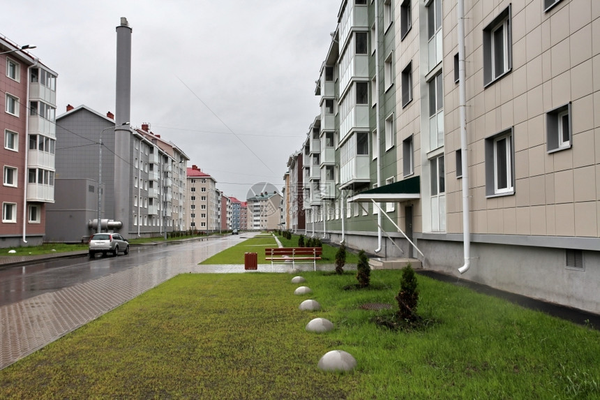 现代的传统家雨城街市景图片