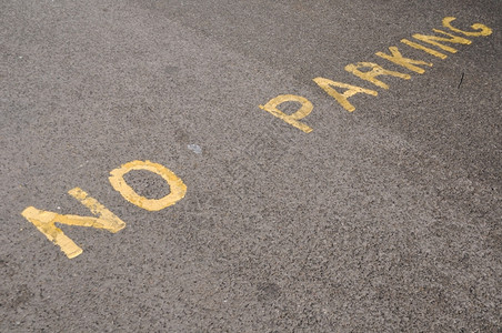 运输沥青上没有黄漆色的停车标志过境规则图片