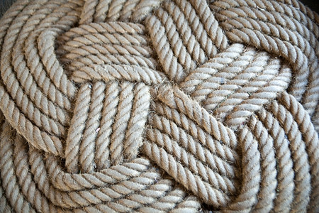 纤维老的锚绳索腐烂团结以绕过绳索来回穿行被紧地缠在一起图片