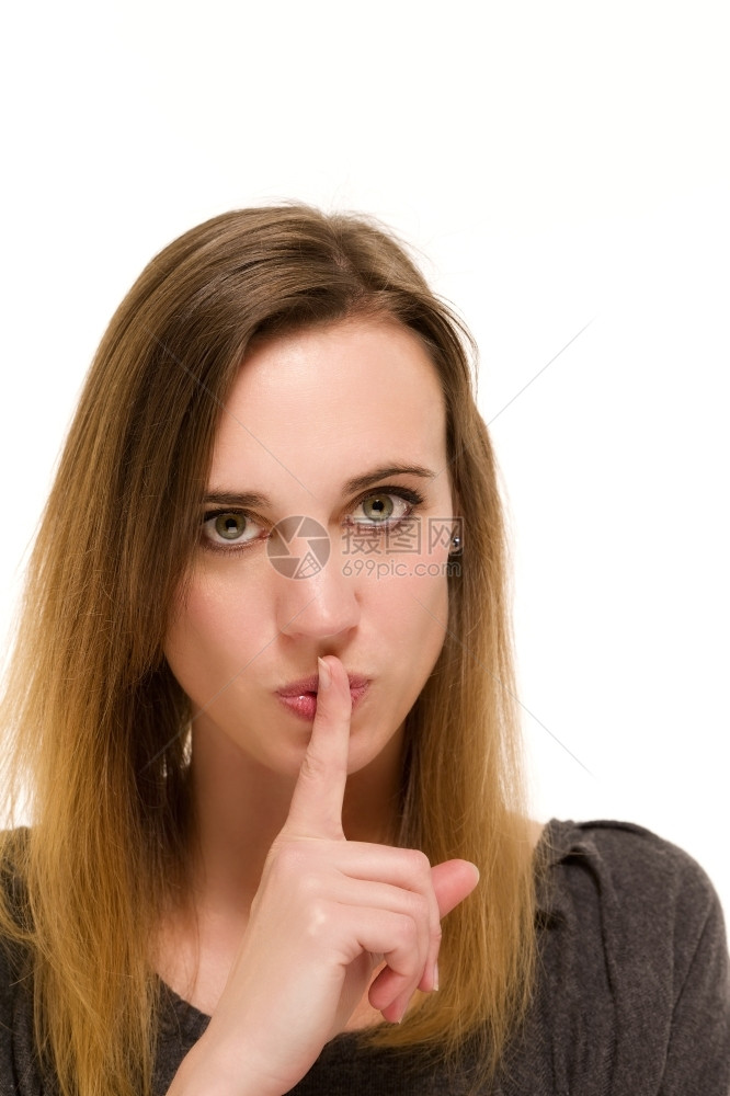 女人用手指对着她的嘴和女人用手指对着她的嘴在白色背景上嘘斯塔克白色的头发图片