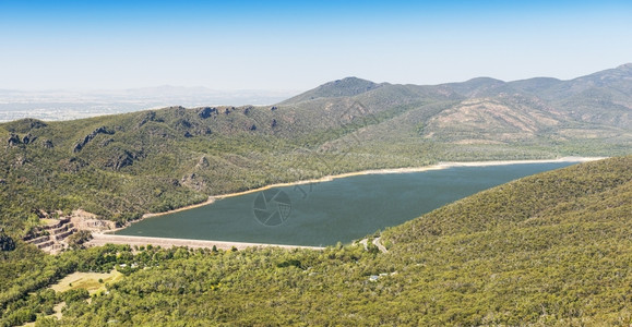 澳大利亚森林湖景图片