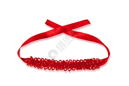 剪裁红珠形项链在白色和剪切路径上被孤立时髦的礼物图片