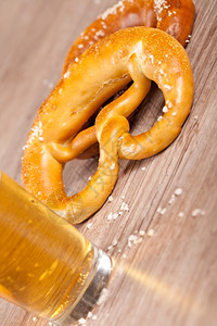 面包店典型的有甲壳德国葡萄面包加啤酒德语一顿饭图片