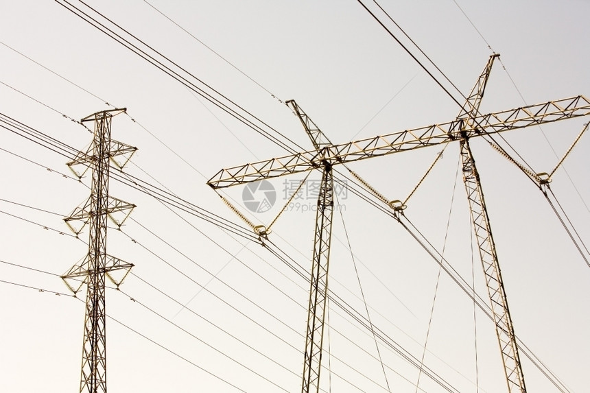 行业电的高压缆结构传送图片