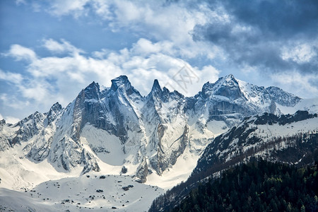 安纳普尔山岩石瑞士Rhaetian阿尔卑斯山的Scior集团雷蒂安花岗岩设计图片