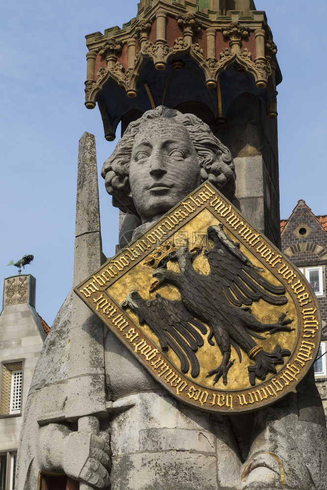 140年德国不来梅市政厅广场上的罗兰雕像Roland是这座城市的传奇保护者雕像和市政厅一起是教科文组织的世界遗产迹之一旅行联合国图片