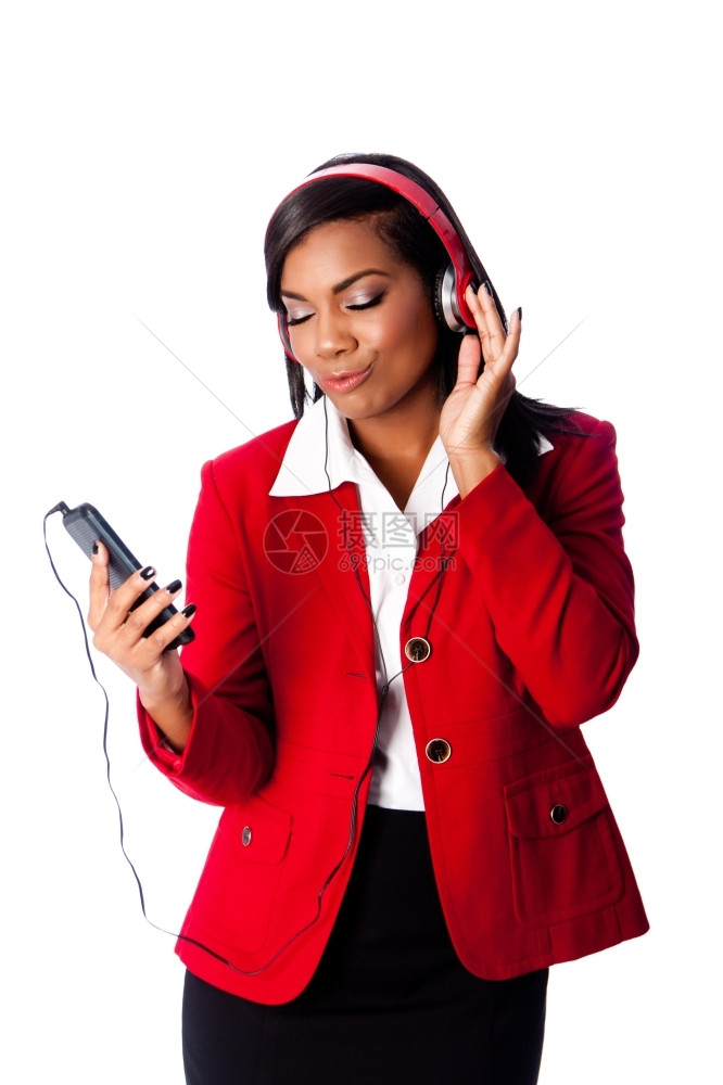 美国人乐趣丽的快商业女人在无线手机白色的网络上监听音乐吸引人的图片