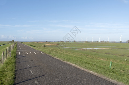 Spakenburg著荷兰的牧草水圩田艾塞尔梅图片