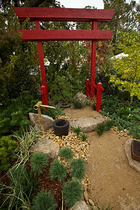 水石头日本庭园小寺庙图片