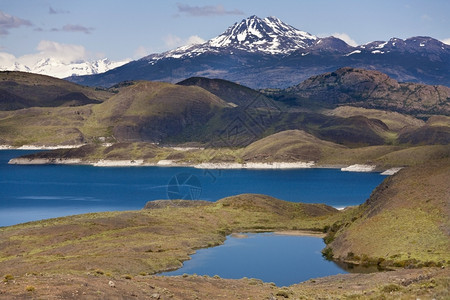 蓝色的场地智利南部巴塔哥尼亚州TorresdelPaine公园Pehoe湖深蓝色冰川水地形背景图片