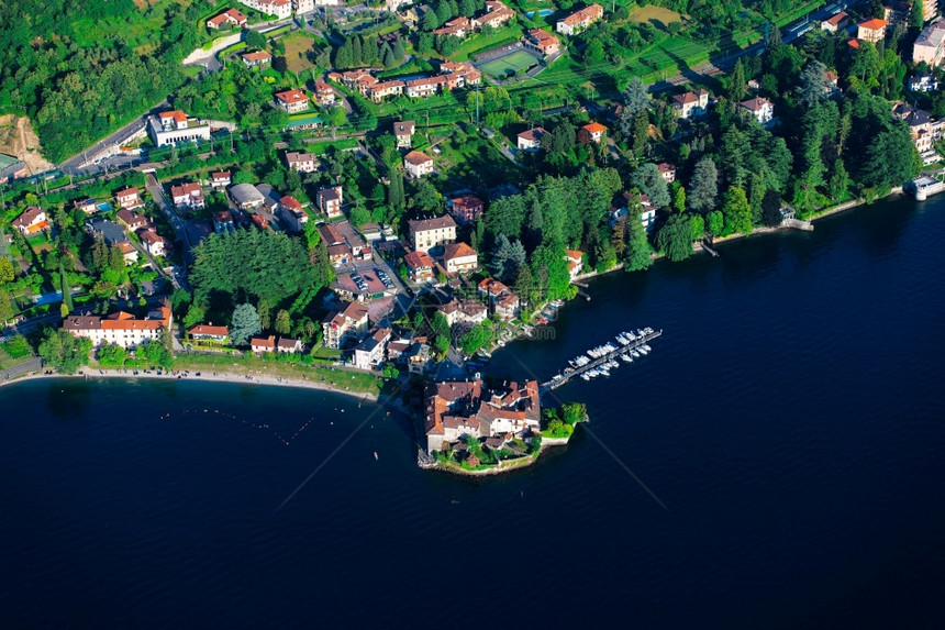 全景著名的科莫详情见意大利ComoLecco湖直升机图片