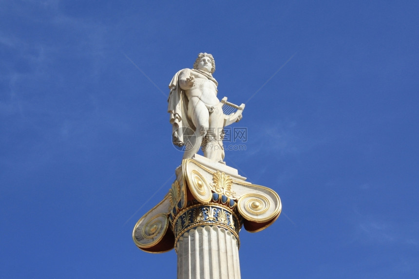 阿波罗的新古典雕像太阳神医学和艺术彩色的再生帕内皮斯蒂米乌图片