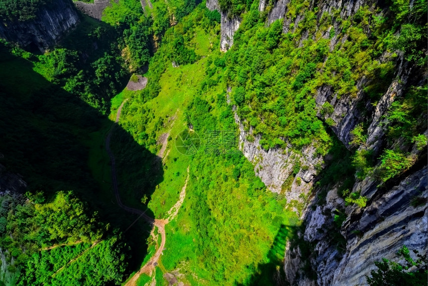 长水峡谷Difeng的WulongKarst石灰岩层这是武龙家世界自然遗产的重要组成部分景观阴影图片