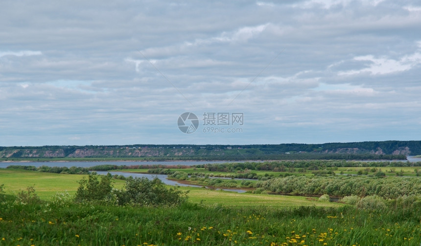 阳光北德维纳河阿肯汉格尔斯克地区俄罗北部洪泛区春天图片