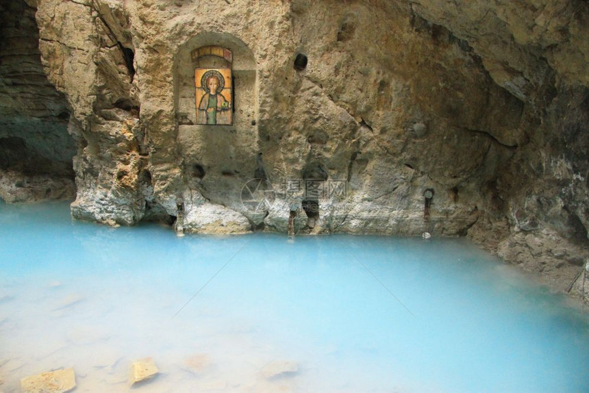 俄罗斯联邦北高加索PyyatigorskMashuk山内自然普罗瓦尔湖喀斯特洞穴氢图片