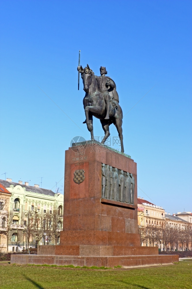 中世纪克罗地亚王国第一任托米斯拉夫纪念碑萨格勒布托米斯拉夫国王广场著名的正方形文化图片