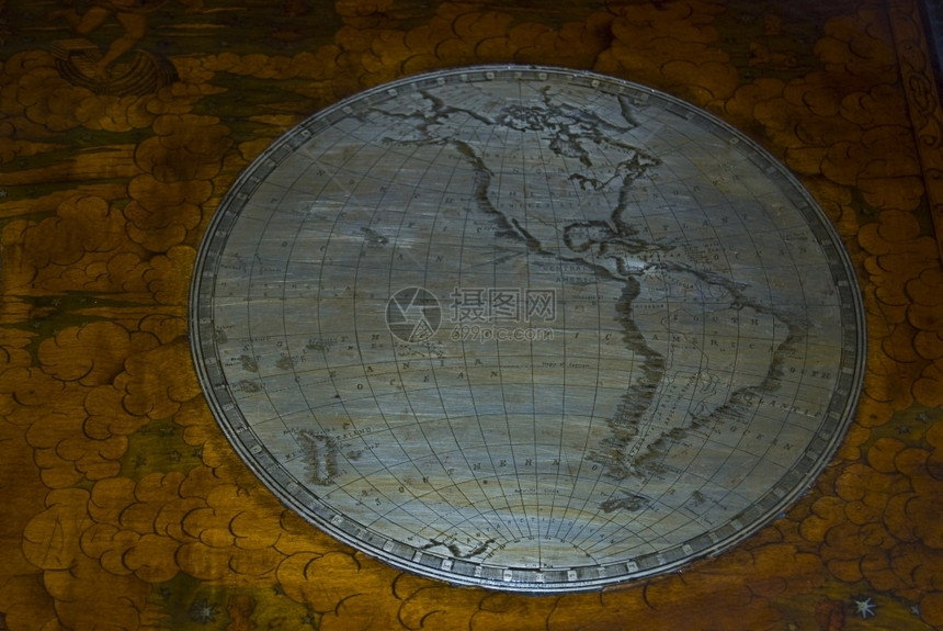 地理半数的旧球显示北美和南洲北和南大西洋细节图片