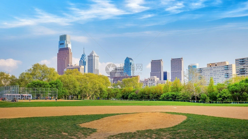 美国宾夕法尼亚州费城市中心天线风景地标建筑物优美图片