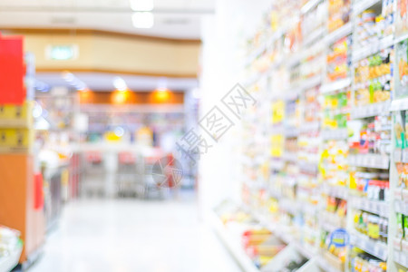 里面货架模糊的背景杂货超市店铺的架子上含模糊产品商业概念和背景品图片