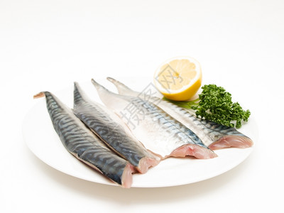Raw鹦鹉鱼自然银香菜柠檬高清图片素材