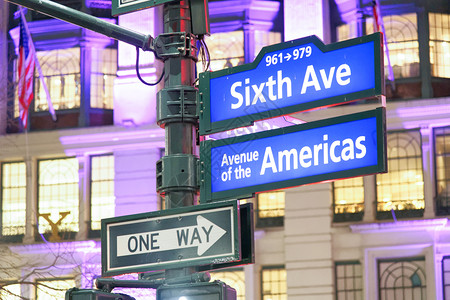 第六大道美洲6号晚上在纽约市曼哈顿签字办公室新的迹象图片