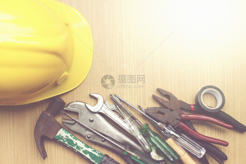 职业工匠手维修和建筑工具设备用于修理和建造图片
