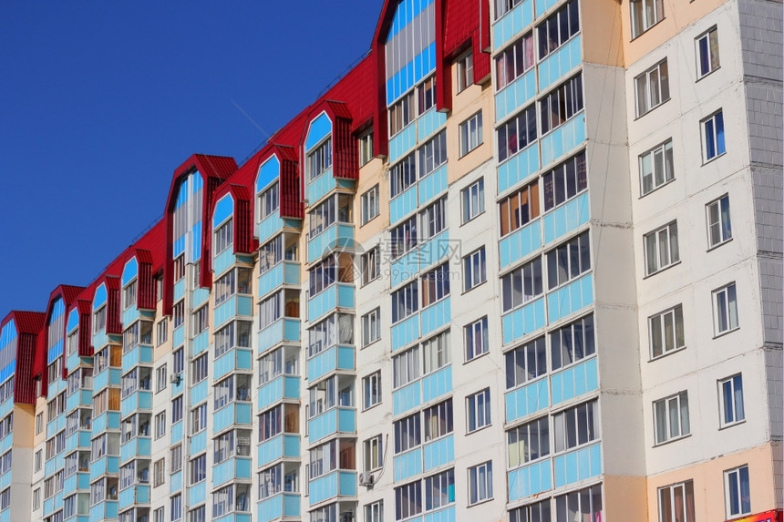人居住的高楼对着蓝天当代的城市建筑学图片
