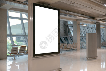 海报运输木板白模拟色屏幕光盒在室内露台背景图片