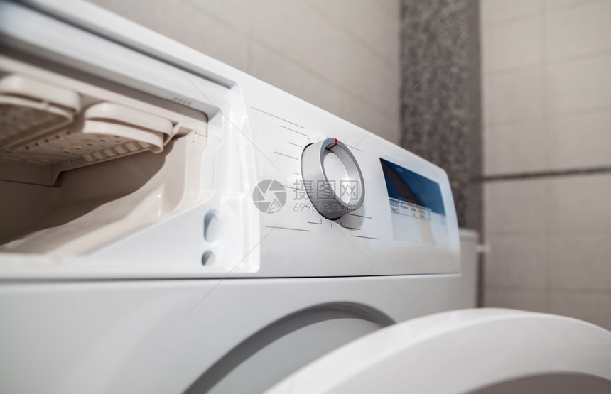 现代的洗衣机控制板面洗涤金属图片