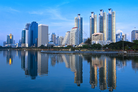 城市的曼谷风景Bangkok市风景在商业区城市风景中塔建造图片