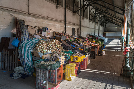 规模波尔图博豪市场与新鲜蔬菜葡萄牙波尔图博豪市场葡萄牙杂货店摊位图片