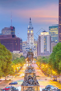 现代的都会城市景观美国宾夕法尼亚州费城市中心天线风景建筑物高清图片素材
