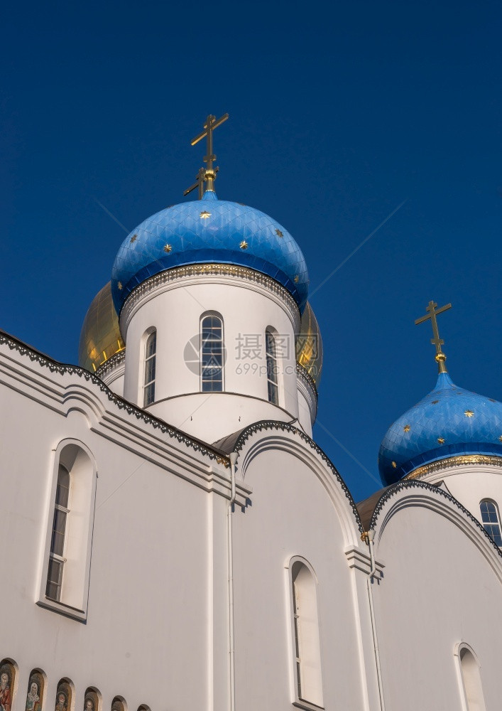 安息日采取乌克兰敖德萨210乌克兰敖德萨圣安睡修道院在阳光明媚的冬日乌克兰敖德萨的假设修道院天图片