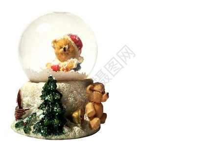 圣诞雪球在白色上被孤立媚俗熊陶瓷图片