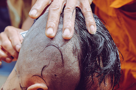 拉差他尼剃头发的仪式佛教徒节日文化泰国图片