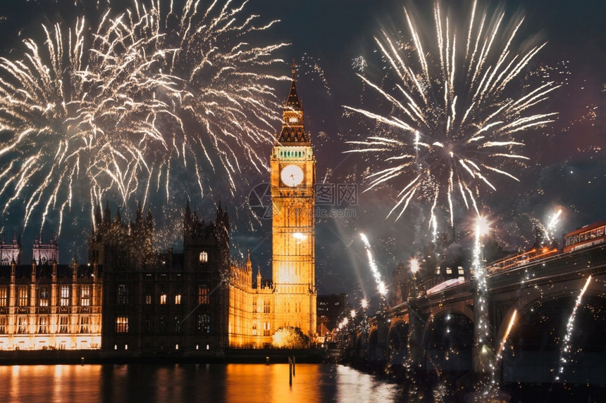 BigBen新年庆典的烟花英国伦敦上午12点节日桥图片