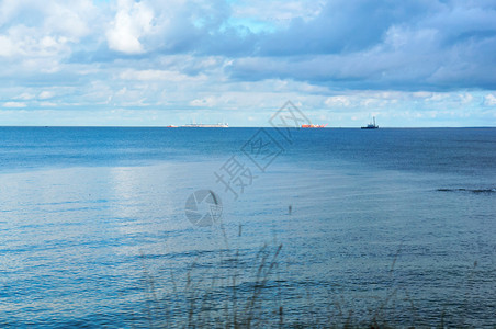 悬崖海洋高岸波罗的陡峭岸波罗陡峭岸高蓝色的图片