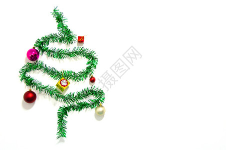 圣诞树装饰彩带图片