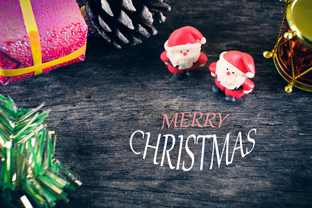 卡片闪耀新的圣诞节背景带有圣诞装饰品图片