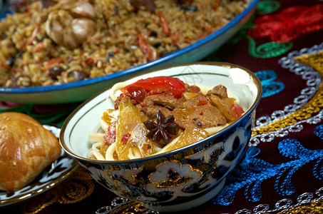 中亚菜食洛普拉克曼谢贝和萨姆文化吃亚洲图片
