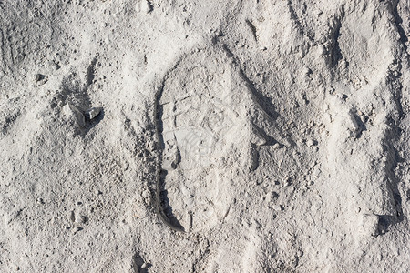 印记白沙或尘土上的足迹人类在月球土壤或沙漠上的足迹建造脚丫子图片