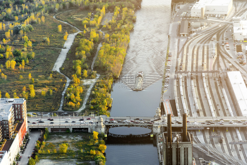 芝加哥运河流转系统CECO公园郊区城市景观图片