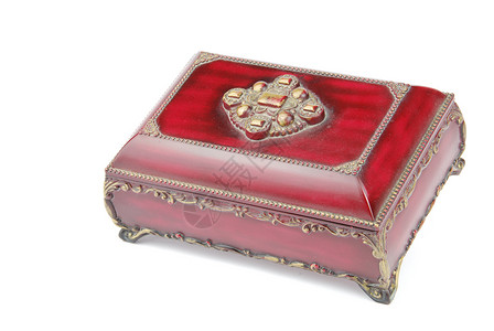 首饰安全在白色背景上隔离的红色奢华宝箱和豪藏宝箱木制的背景图片